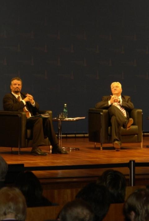       Panel Talk Konferenz                         